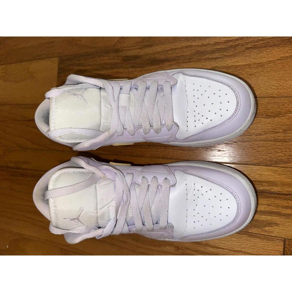Nike Air Jordan 1 Low 'Barely Grape Purple Women's sneakers sz 9.5 - Picture 4 of 7